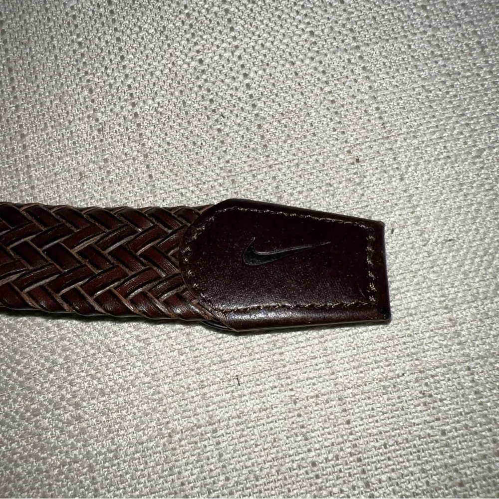 Men's Reversible Black & Brown Braided Leather NIKE Belt Size 36”